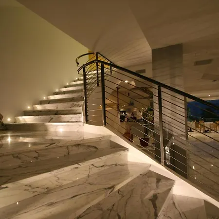 Splendid Mare Cattolica